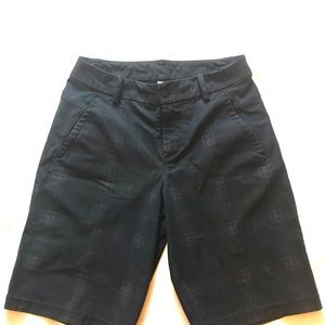 Lululemon Men’s 30W Navy Plaid Flex Shorts - Great for Golf, Biking, Casual